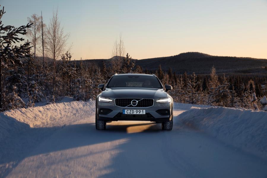  Volvo V60 T5 Cross Country 2018 года  (WW) (фото 42 из 44)